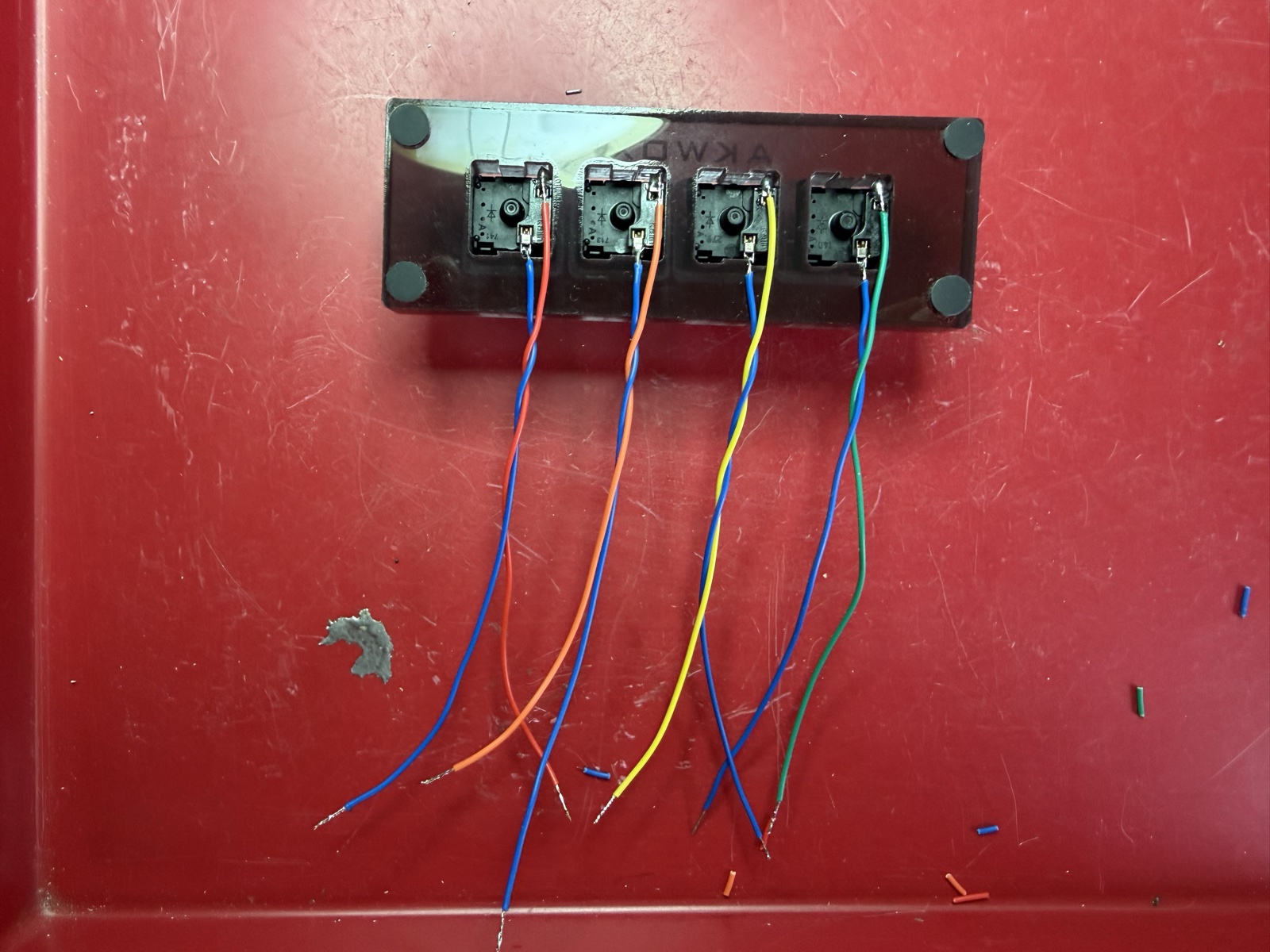 Buttons wired to a shared ground