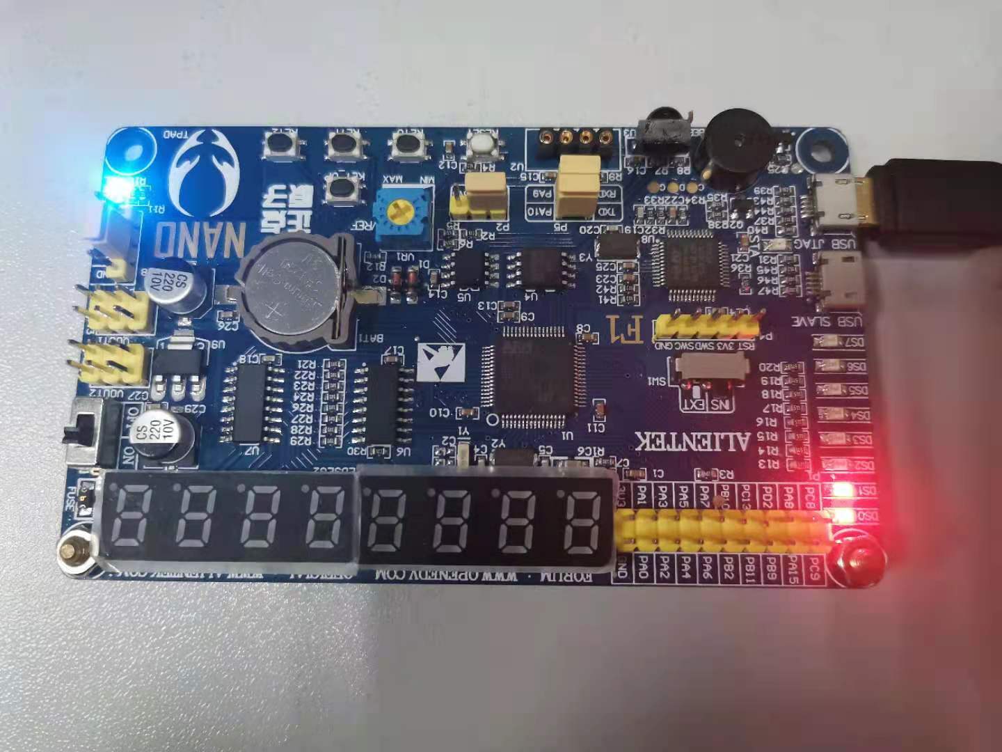 stm32f103nano.jpg