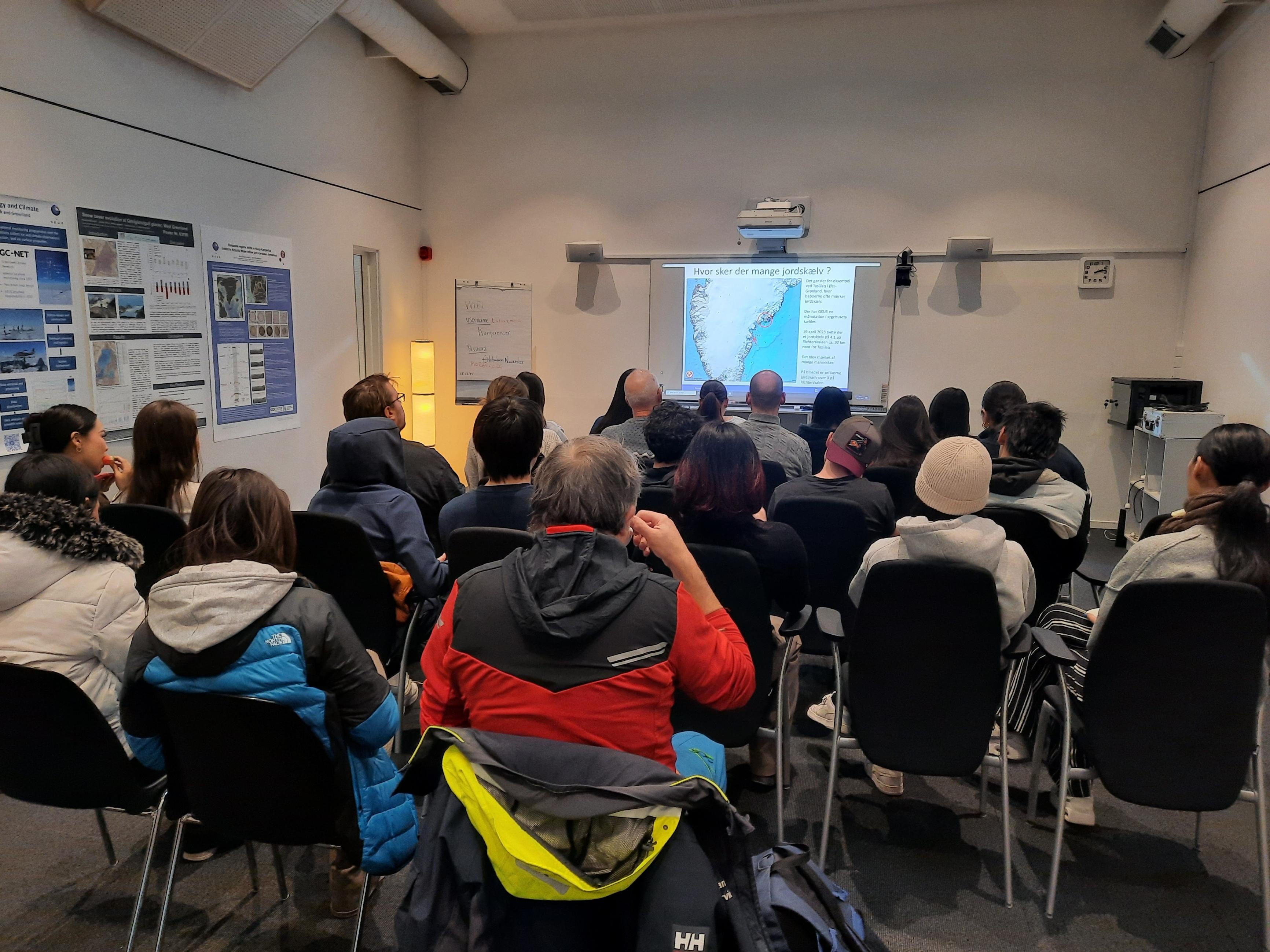 The Greenland Science Week outreach event by the GEUS Nuuk Office