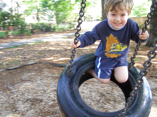 img_boy_on_swing.jpg