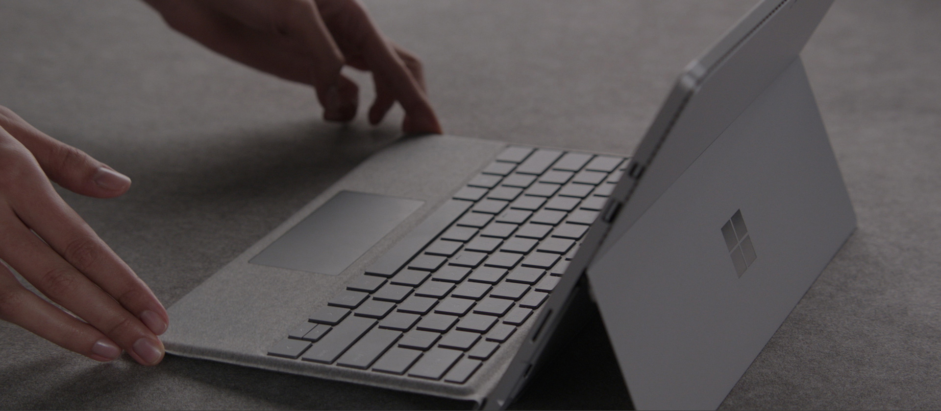 Microsoft Surface Signature Type Cover Technical Specs, Beauty & innovation in every detail.