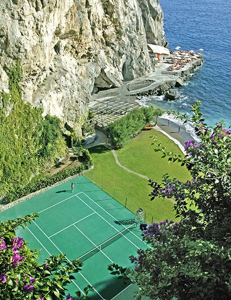 dam-images-architecture-2014-08-tennis-courts-striking-tennis-courts-03-il-san-pietro-de-positano-resort.jpg