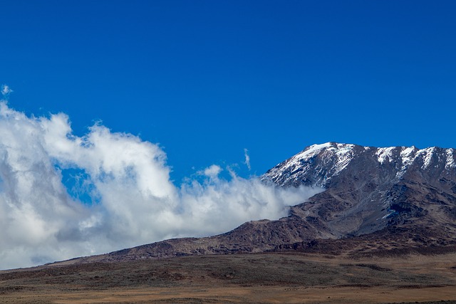 mount-kilimanjaro-7312237_640 (1).jpg