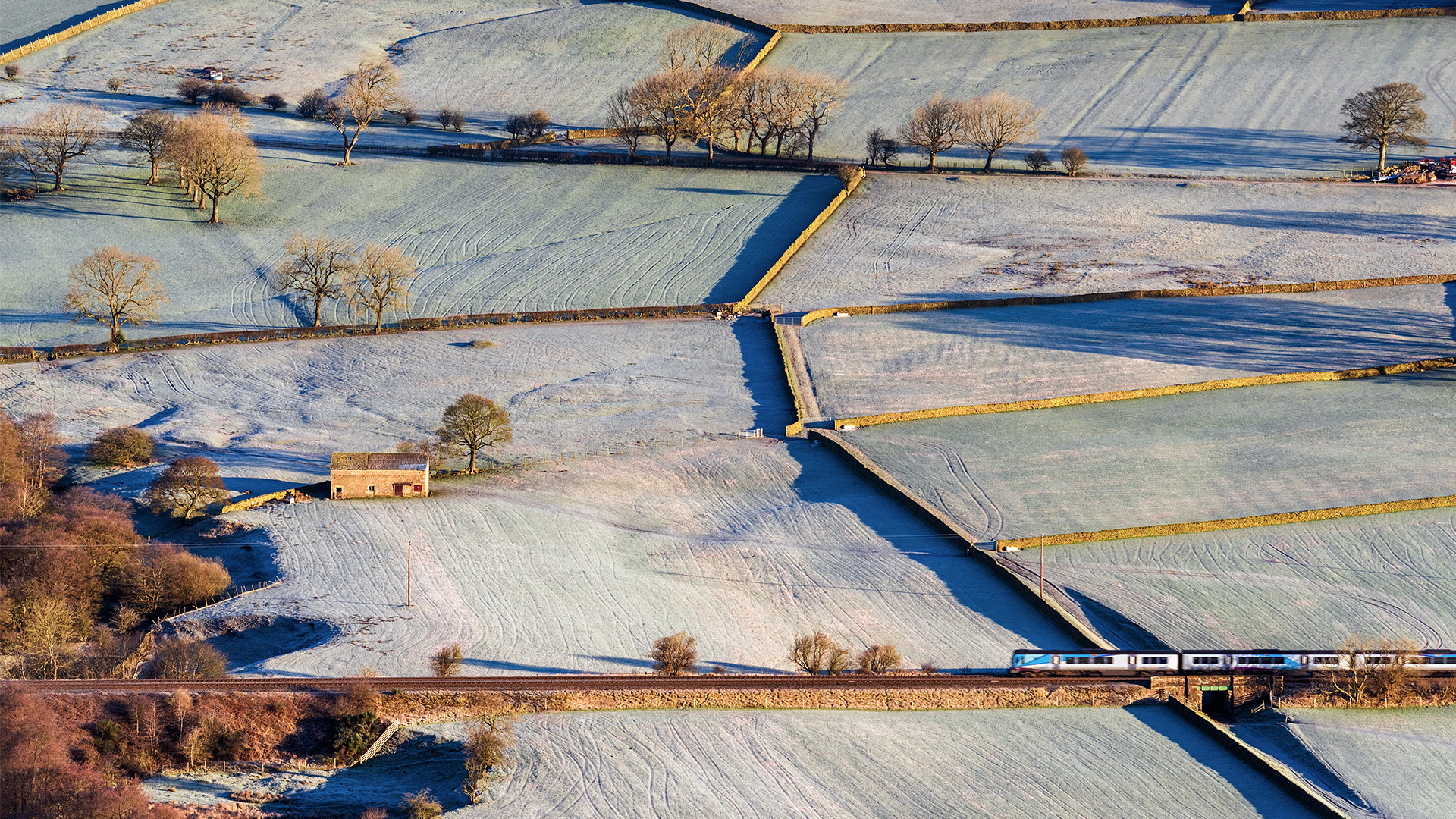 bing_2023-03-10_OHR.EdaleValley_ZH-CN8464524952_UHD.jpg