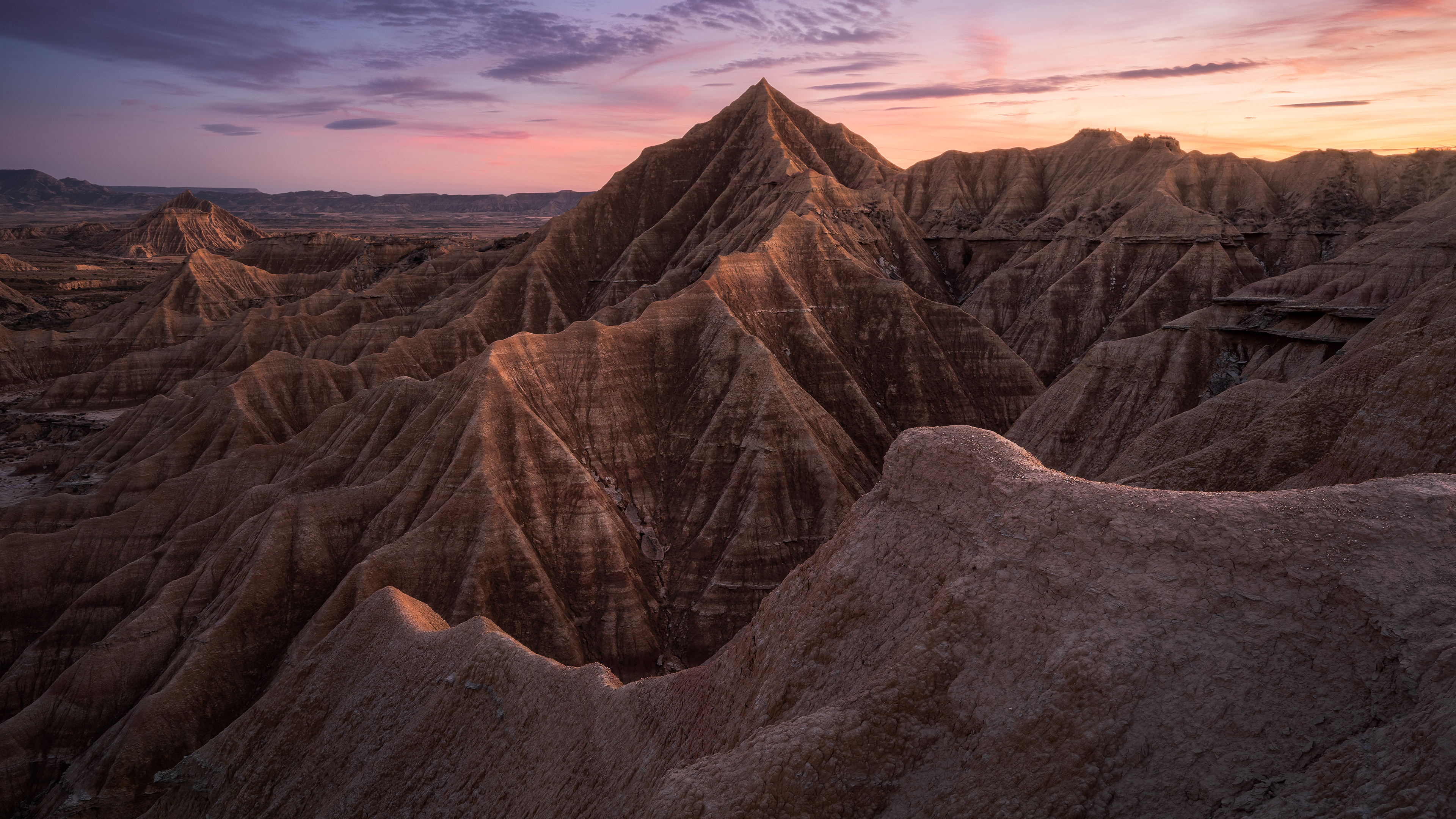 bing_2024-06-09_OHR.BardenasBiosphere_ZH-CN6198033700_UHD.jpg