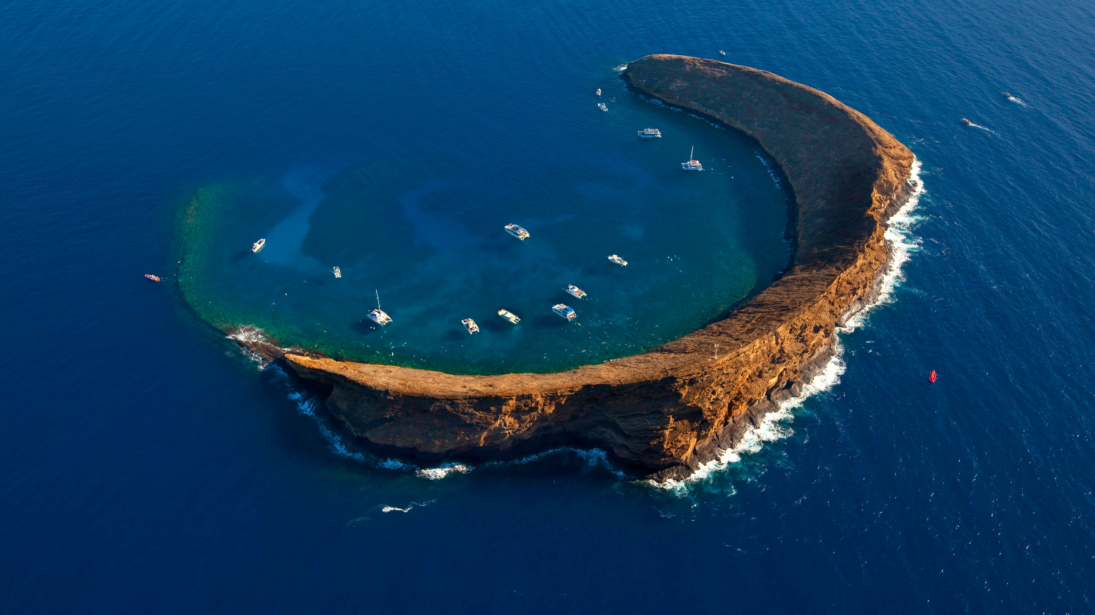 bing_2024-08-06_OHR.MolokiniHawaii_ZH-CN0375050872_UHD.jpg