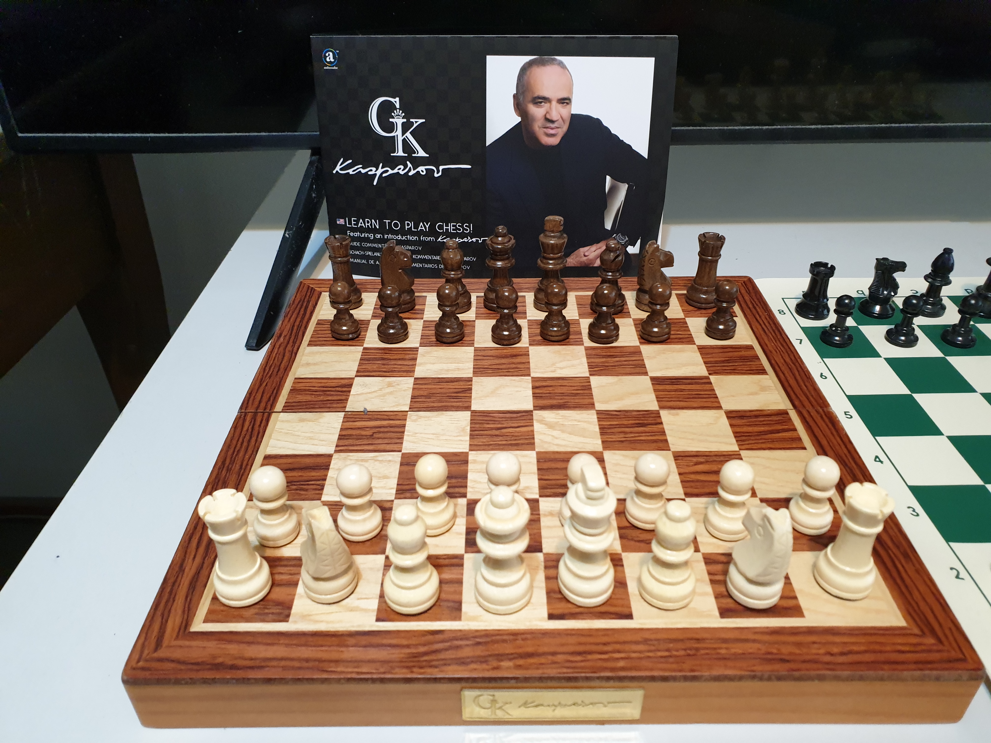 garry-chess-set.jpg