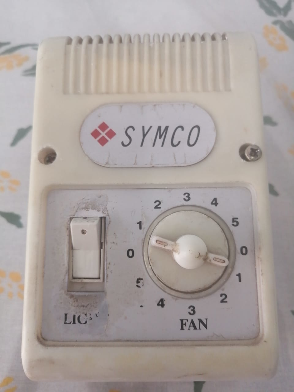 old_ceiling_controller.png