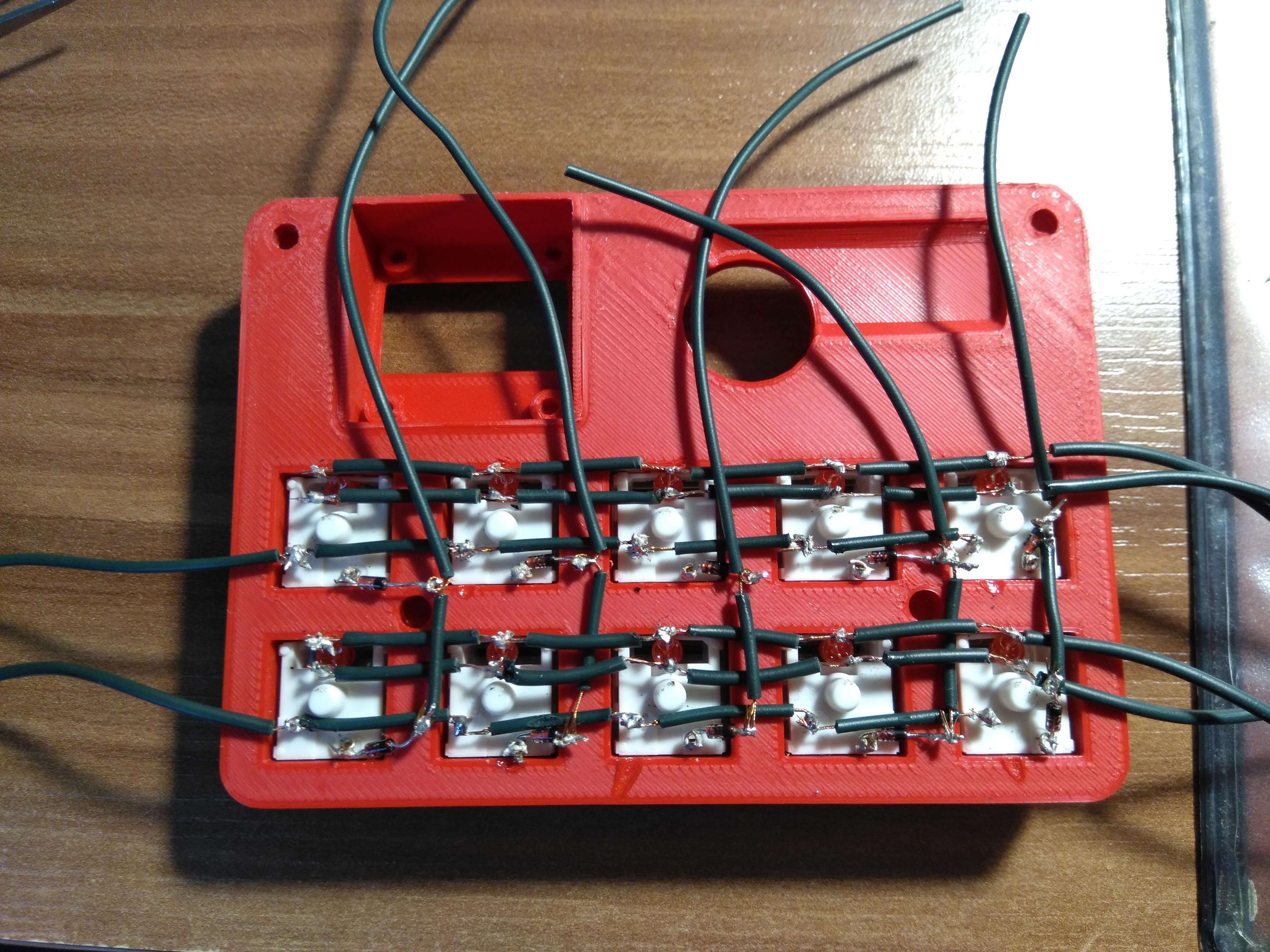 macrokeeb_assembly_4.jpg