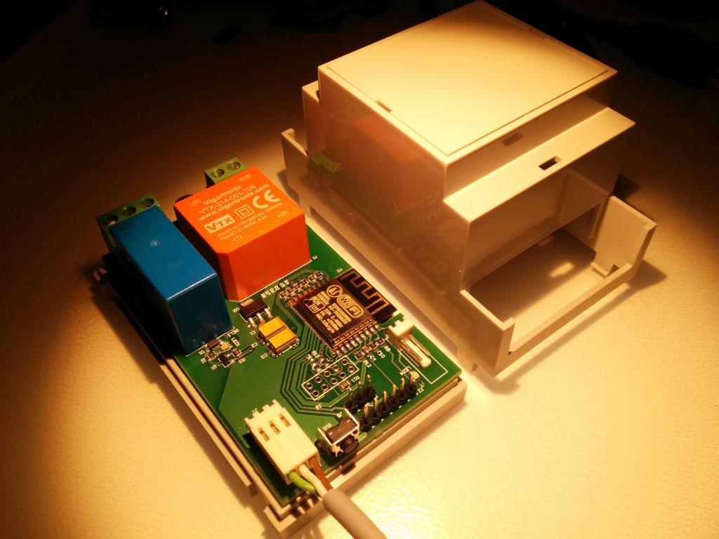 mqtt-relay.jpg