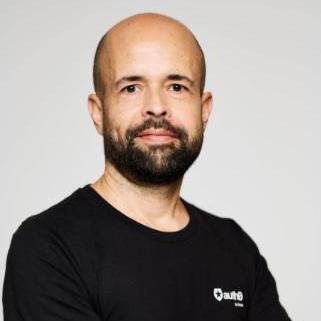 robertinoc