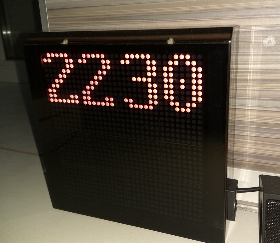 infoclock1.jpg